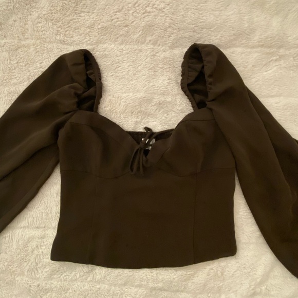Aritzia Tops - Novella top in brown